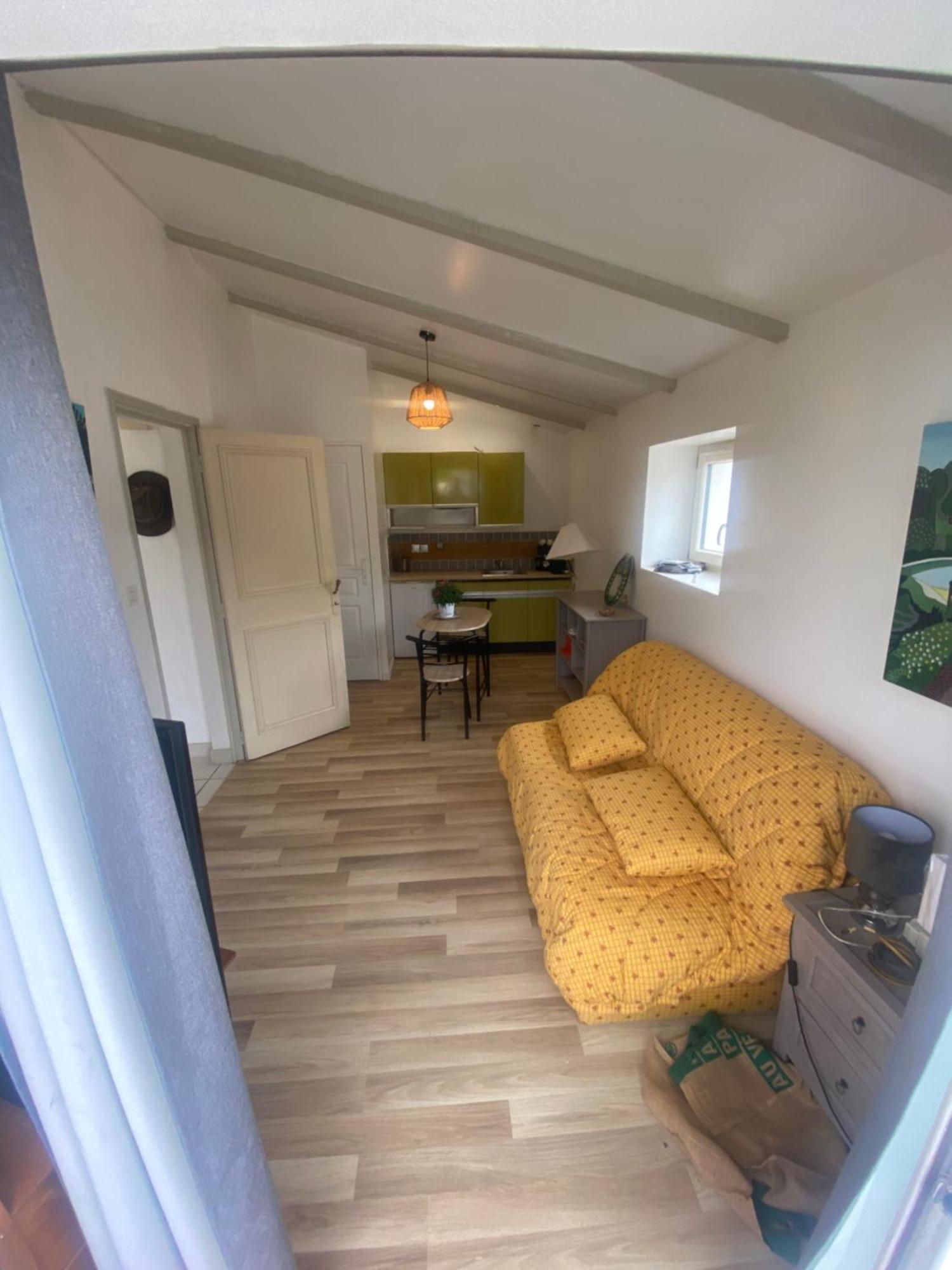 Petit Appartement Saint-Xandre Exterior photo
